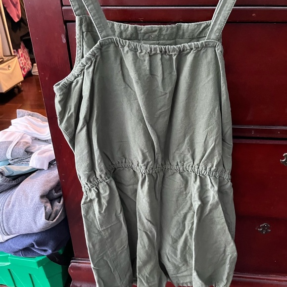 Old Navy Romper shorts - Picture 4 of 5
